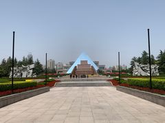 -上海市龙华烈士陵园