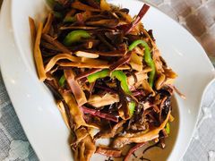 -小厨子私房菜·云南美食店
