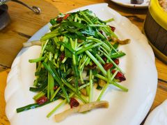 藜蒿炒腊肉-白鹿江西餐厅(北师大店)