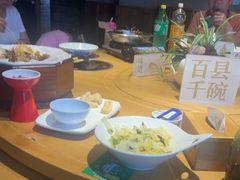 -头上红煨盐鸡·非遗院子餐厅