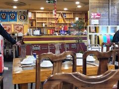 大堂-峰瑞藏地美食·石锅鸡·牦牛肉(大昭寺品牌店)