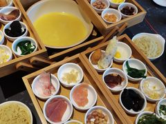 云南过桥米线-云南荟·湖畔领宴(领事馆店)