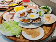 -桥香园云南过桥米线(金马碧鸡店)