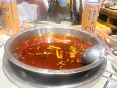 -肖肖酸萝卜鱼火锅(总店)