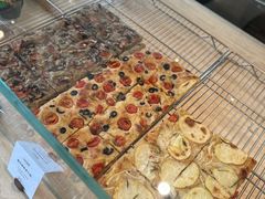 -VERIE BAKEHOUSE
