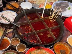 -周小明火锅(黑金冠社区店)