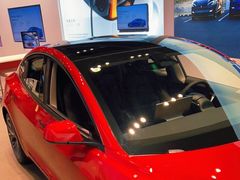 -TESLA 特斯拉(上海太古汇体验店)