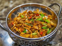 -河畔春天时尚餐厅