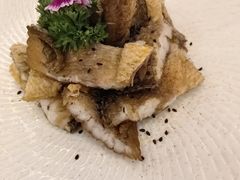 -彩云天云南餐厅