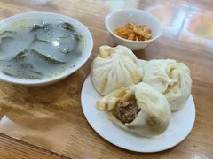-胡成记口蘑龙眼包子(盐道街店)