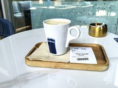 -LAVAZZA拉瓦萨咖啡(中航城君尚购物中心店)