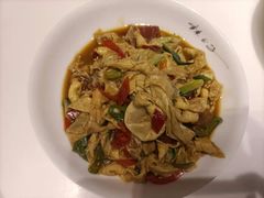 火腿炒农家豆腐皮-辣公子·千岛湖私房菜(滨江店)