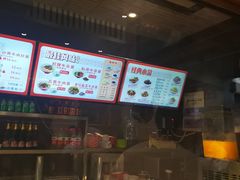 -牛吃草牛肉面(翠柏路店)
