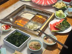 -巴渝瓦肆重庆鲜火锅(宝龙环湖店)