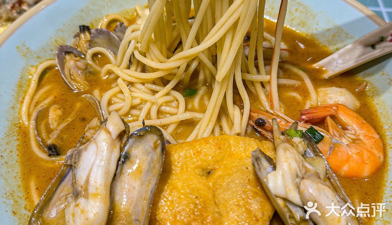 这碗沙茶面🍜在无锡没有对手！汤头太浓郁啦！！