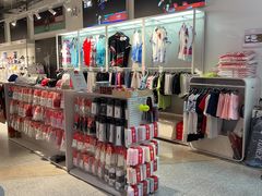 -YONEX苗江运动城(源深店)