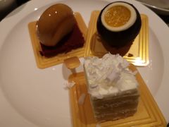 -半岛翡丽海鲜自助餐厅(观风亭店)