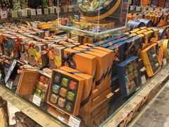 -VENCHI 闻绮(北京国贸商城店)