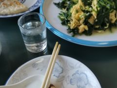 -溢心园香河肉饼总店
