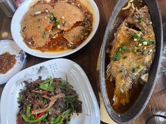 -缘来聚·徽菜名店(黄山宏村店)