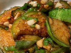 -洞庭土菜小炒馆(易发广场店)