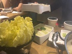 -左庭右院鲜牛肉火锅(金山万达店)