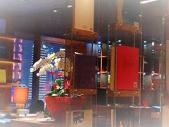 巧克力球餐后甜点赠品-非常时髦餐厅VUE Restaurant(外滩茂悦大酒店)