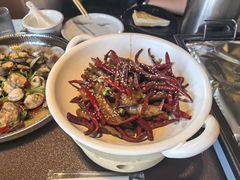 -曼听小寨海鲜烧烤·大连辣炒大王(盖州街店)