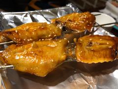 蜜汁鸡翅-三个大叔烤羊肉串·炭炉砂锅菜(西三旗店)