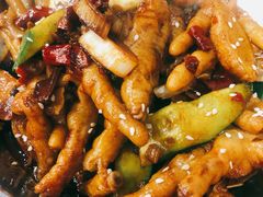 -江城燕子大排档(江汉路步行街店)