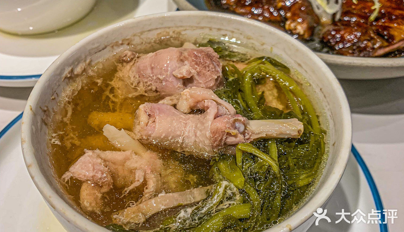 路过常来小聚经常看到爆满⁉️我也要尝试
