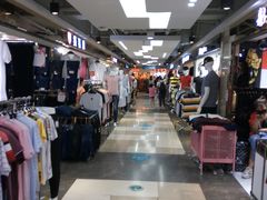 -广州白马服装市场