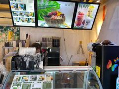 -津椰本·海南正宗椰奶清补凉(店一店)