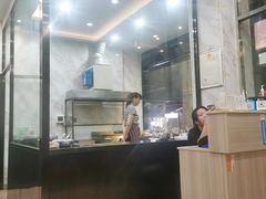 -白翔甜食店