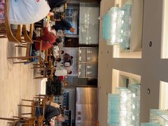 -东方红海鲜百汇(国际大厦店)