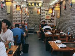 大堂-曹丞相·地锅鸡·地锅鱼(武林店)