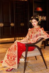 点击看大图 -艾拉·女王婚纱礼服馆