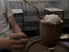 巧克力飘浮-大酉·M Coffee(北京美术馆店)