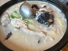 泉水鱼头皇-芳草地度假酒店·野炉中餐厅