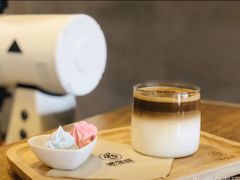 -ZING COFFEE 镜咖啡