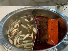 -憨铁匠老火锅(龙岗万科里店)