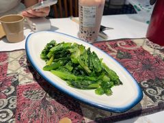 -刘姐啤酒鱼民族演艺餐厅(西街总店)