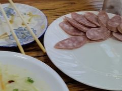 自制蒜肠-溢心园香河肉饼总店