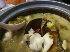 -周鱼小馆石锅酸菜鱼(活力汇店)