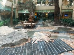 -白虎自助餐厅·真老虎·景观自助餐厅(广州长隆酒店)