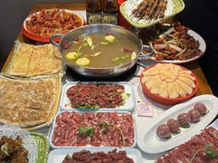 -乡土黄·鲜牛肉火锅·小龙虾(兴业街店)