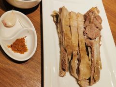 手抓羊肉半斤-贯贯吉·清真餐厅(浙江中路店)