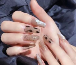 -美甲日记美睫专业纹绣半永久