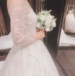 点击看大图 -GRACE KELLY婚纱与礼服(北京店)