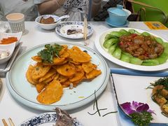 -三江源美食城